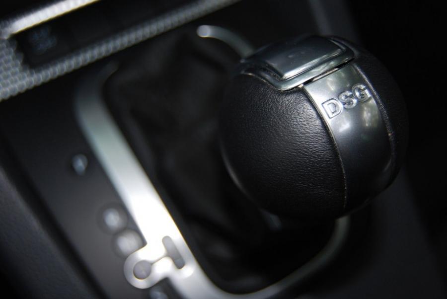  Volkswagen Golf R32 2008 года  (фото 27 из 62)